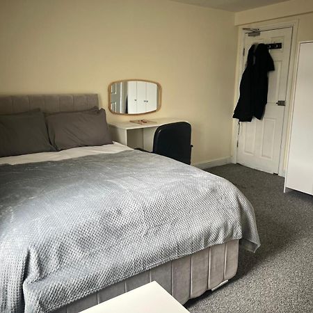 Studio Flat 7 With Private Shower & Wc Nottingham Exterior photo