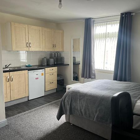 Studio Flat 7 With Private Shower & Wc Nottingham Exterior photo